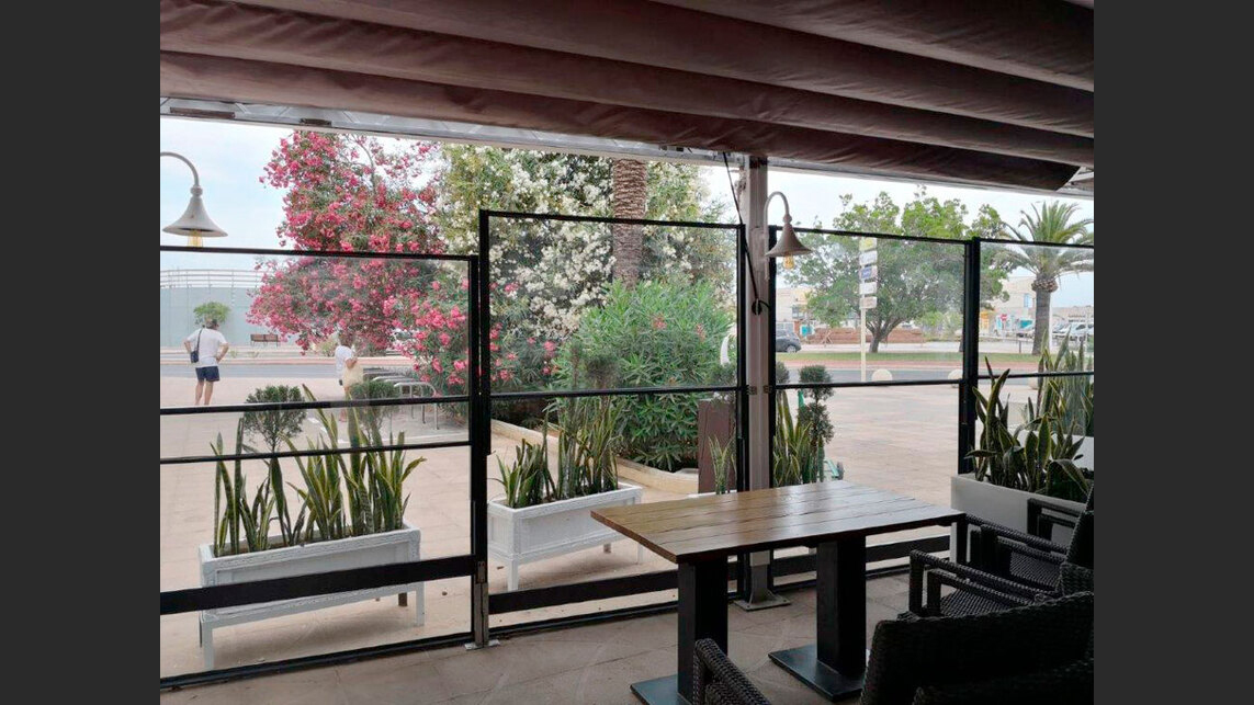 Mamparas cristal hostelería Bilbao Bizkaia Arranz