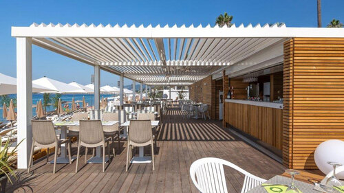 Pérgola bioclimática hostelería Bilbao Bizkaia