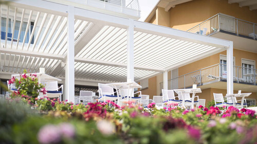 Pérgola bioclimática hostelería Bilbao Bizkaia