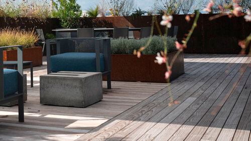 Suelos técnicos exterior hostelería Bilbao Bizkaia