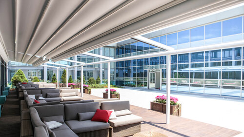 Pérgola hostelería techo retráctil Bilbao Bizkaia