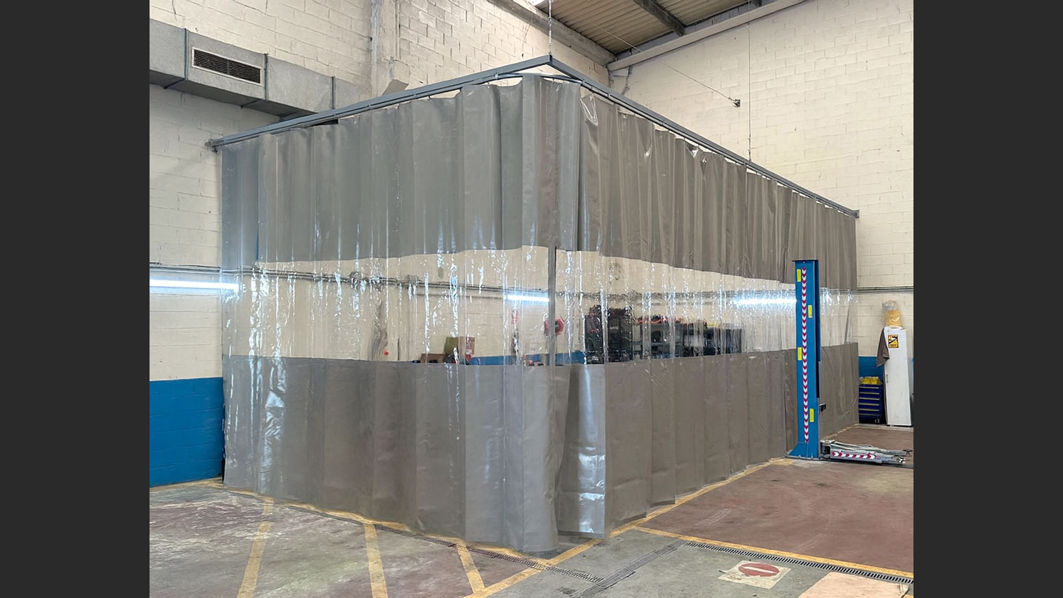 Cortinas separadoras para industria Bilbao Bizkaia